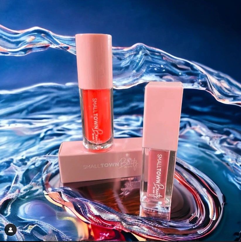 Lip Gloss vs. Lip Oil Discover the Difference